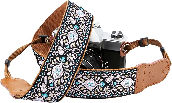Padwa Lifestyle Pink Floral Vintage Embroidered Camera Strap