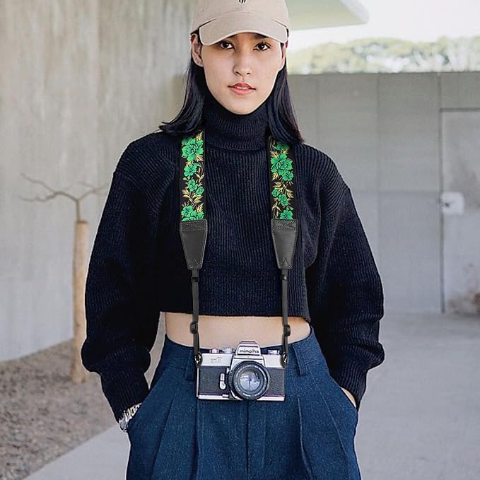 Padwa Lifestyle Green Rose Camera Strap