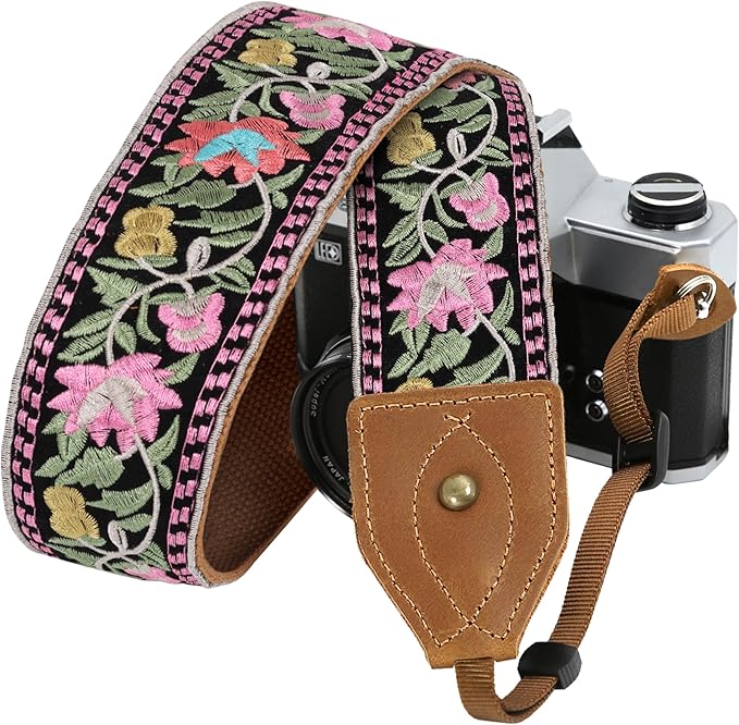 Padwa Lifestyle 2" Wide Classic Crazy Horse Art Cowhide Head Cotton Camera