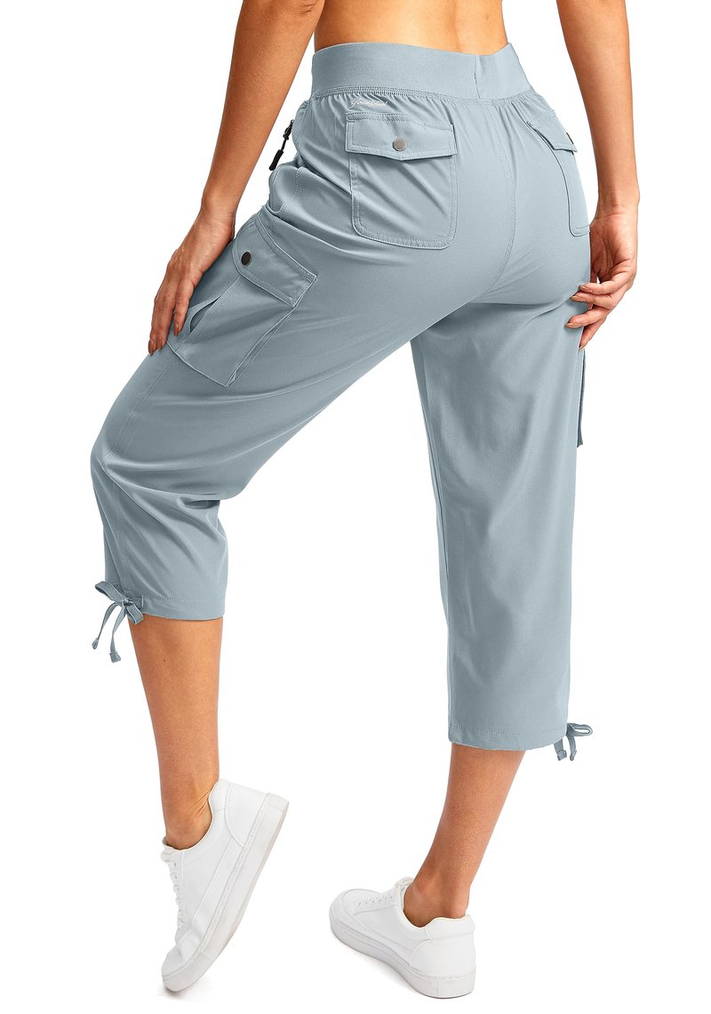 Soothfeel Women's Cargo Capris Pants with 6 Pockets Lightweight Quick Dry Travel Hiking Summer Pants for Women Casual (Light Grey, 4XL)