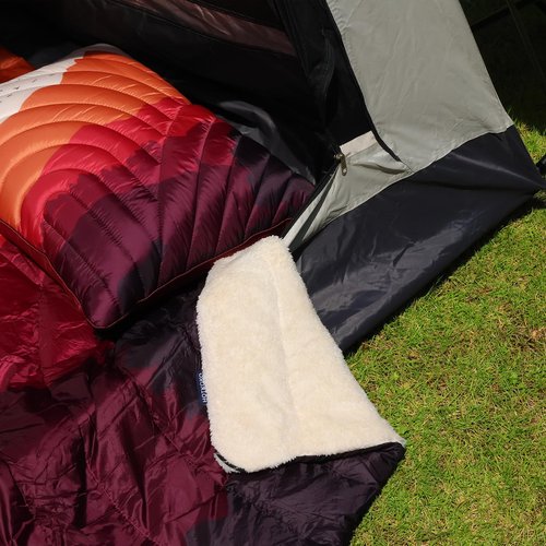 hotkoko Outdoor Camping Blanket,Warm Thick Camp Blankets with Sherpa Lining Soft Fleece Camping Blanket Puffy Camping Quilt for Cold Weather Traveling, Stadium, Hiking, Picnics