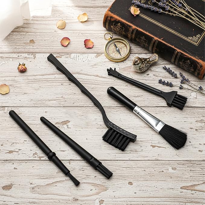 Qianyu 8 Pcs Anti Static Electronic Dust Cleaning Brush Mini Keyboard Cleaning