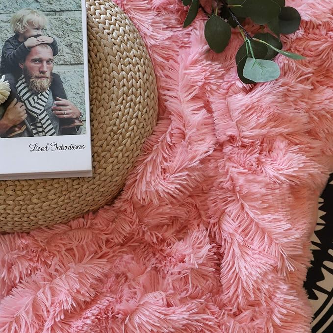 Tuddrom Decorative Extra Soft Faux Fur Blanket Twin Size 70" x 78", Solid