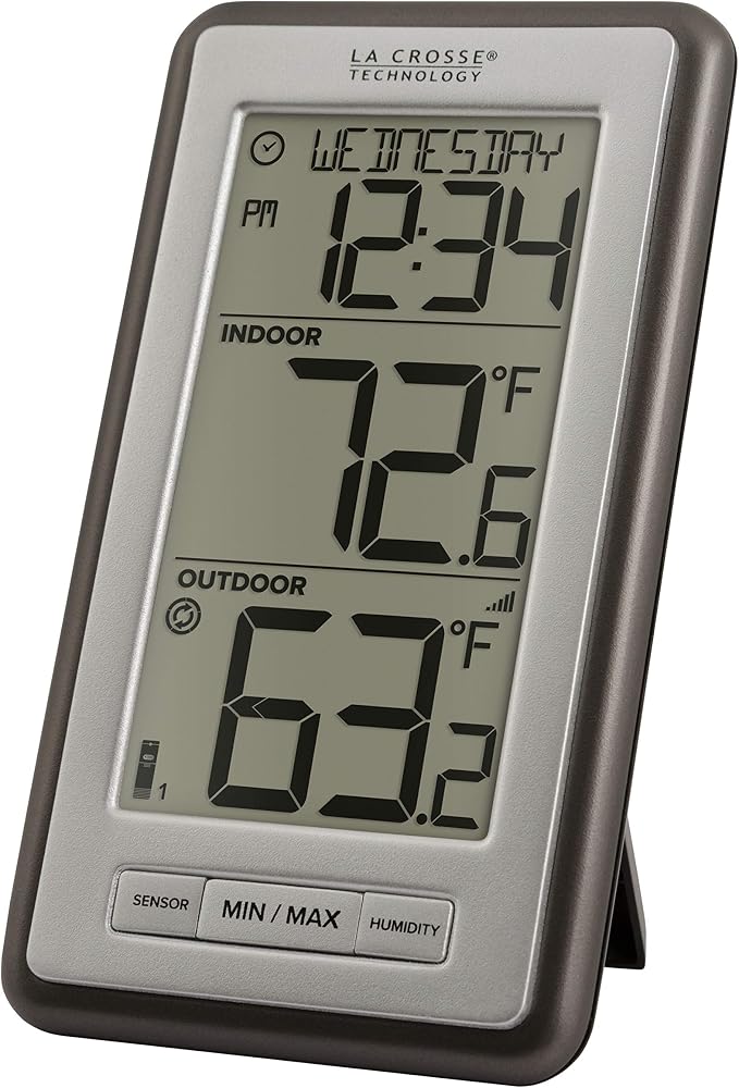 La Crosse Technology Atomic Projection Alarm Clock