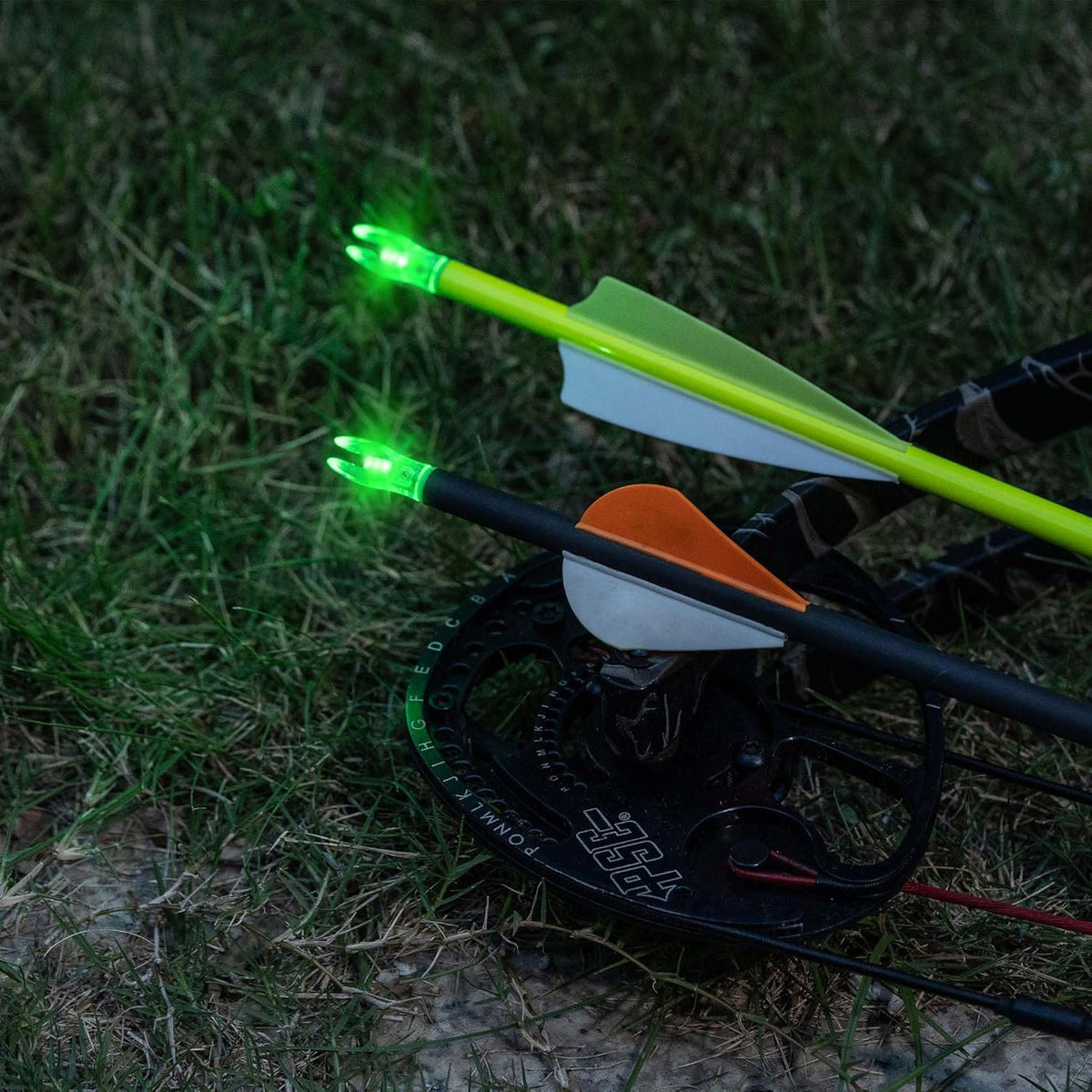 Skiennix Lighted Nocks for Arrows - 6PCS with .204/.233/.244/.246 Diameter & H/S/GT Bushings