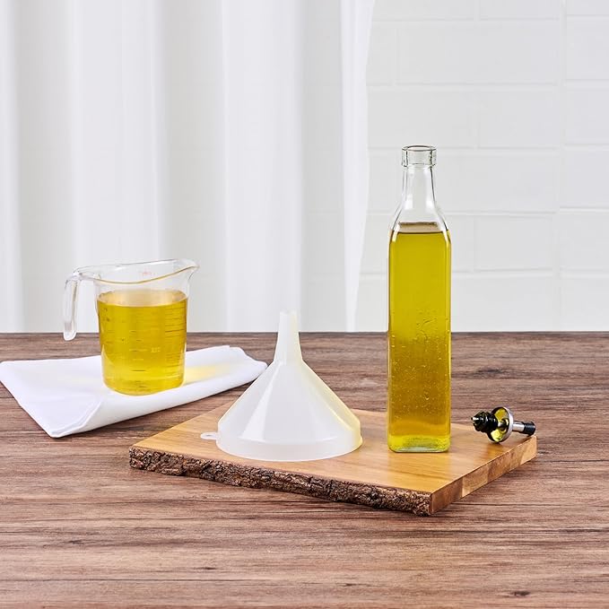 Restaurantware-Met Lux 16-ounce Plastic Funnel, 1 Plastic Funnel - Precise Spout, White Pouring Tool, Wide Spout, For Transferring Ingredients