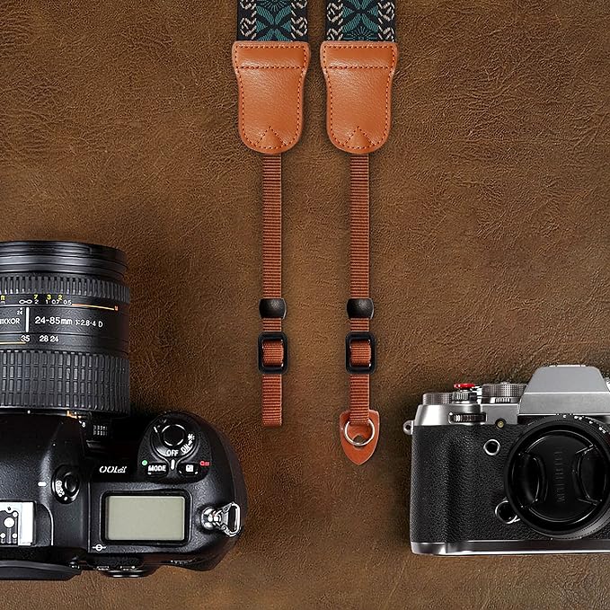 Padwa Lifestyle Mystic Green Embroidered Camera Strap