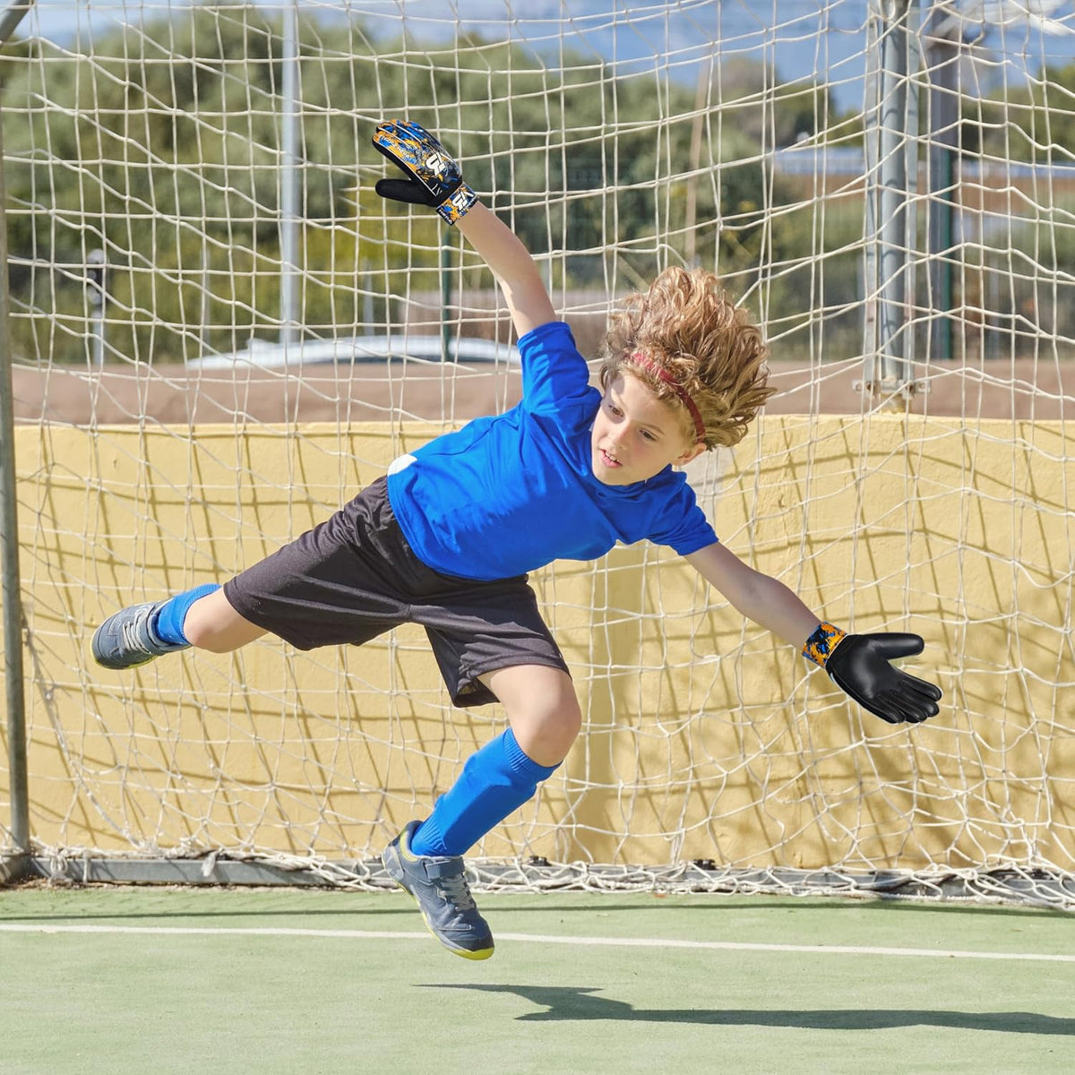 Regine Switzerland Soccer Goalie Gloves - Strong Grip Football Goalkeeper Gloves for Kids & Adults