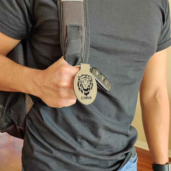 LaserGram Oval Keychain, Golfer Golfing, Personalized Engraving Included (Light Brown)
