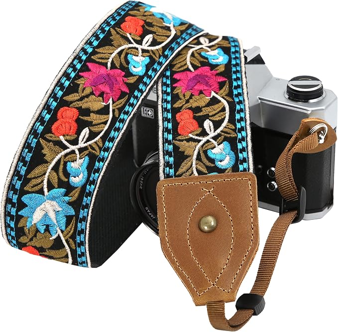 Padwa Lifestyle 2" Wide Classic Crazy Horse Art Cowhide Head Cotton Camera