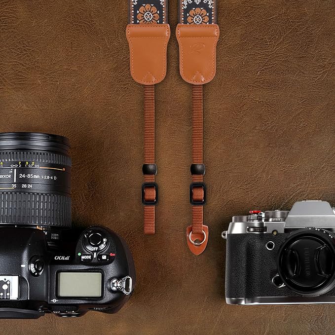 Padwa Lifestyle Brown Flower Camera Strap