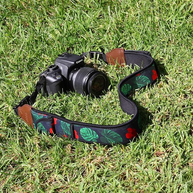 USA Gear TrueSHOT Camera Strap Neoprene Camera Straps