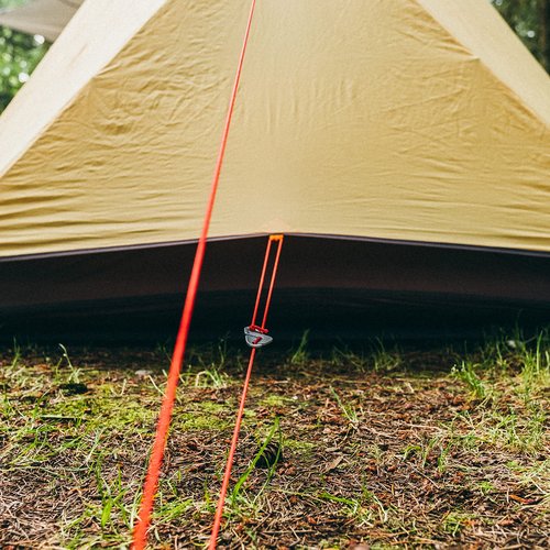 GEAR AID 175 Paracord, Lightweight Visible Guyline for Securing Tarps and Tents, or use as a Clotheslines for Camping, Hiking and Traveling, 100 ft, Orange Reflective