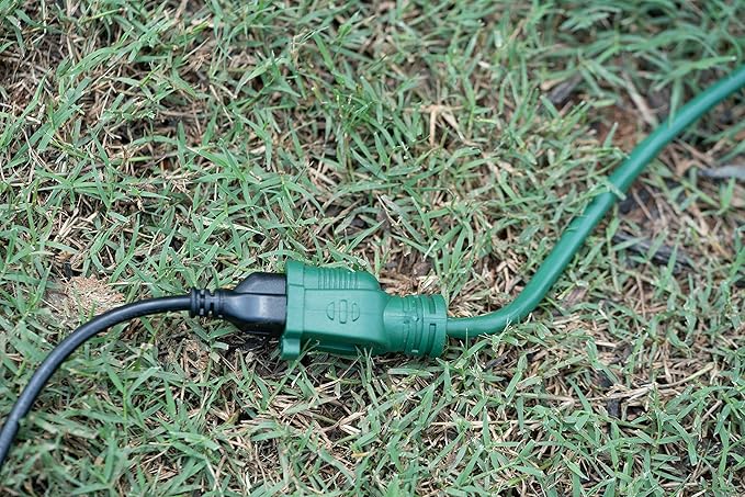 Woods Yard Master Extension Cord - Flexible Power for Patio & Landscape Use - Light Duty - SJTW Extension - 16 Gauge - 3 Prong - Green - 20 Foot
